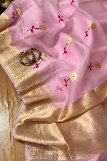 Kora Silk Saree with Kadwa Weave in Pink